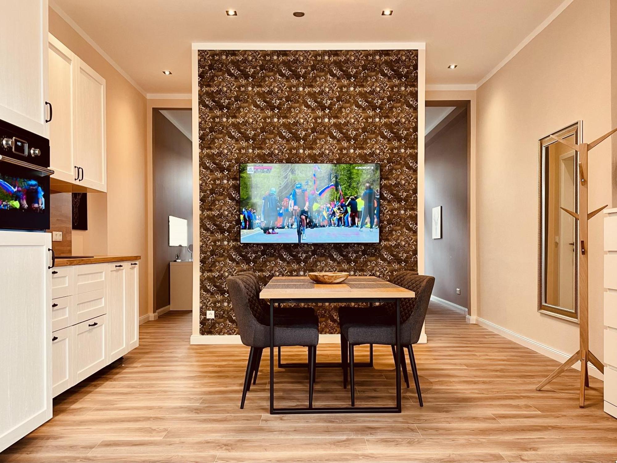 Casa Rehse I Loft-Apartment I Kostenlos Parken & Wlan I Self-Check-In I Oepnv I 65Zoll-Tv Erfurt Buitenkant foto